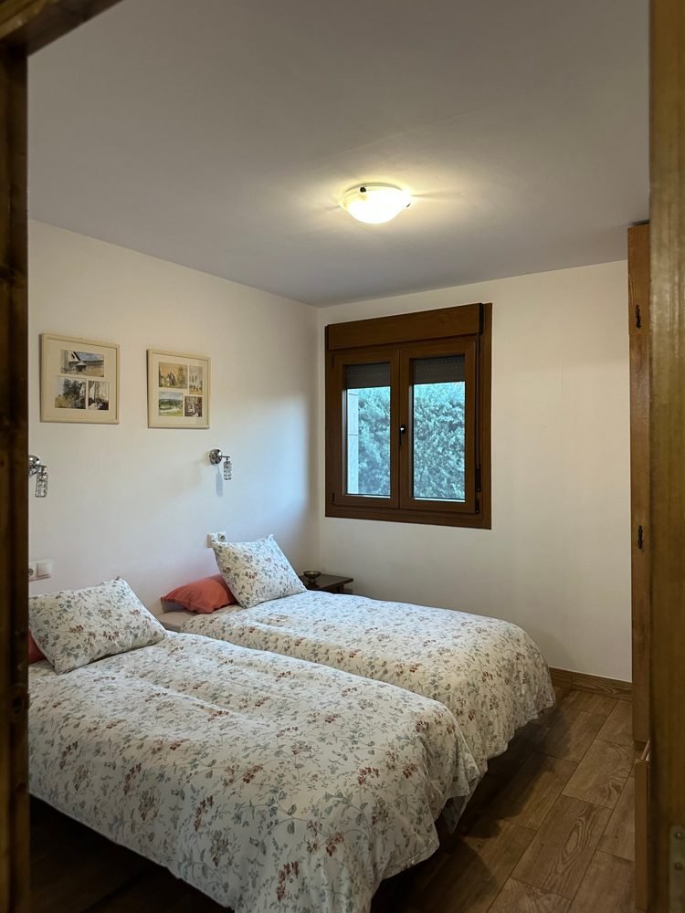 Shared room with single beds